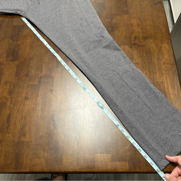 Lululemon On The Fly Pant Full Length 31” Size 8 Heathered Black - Picture 13 of 15